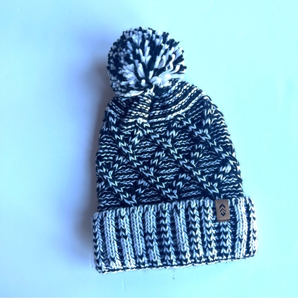 FREE COUNTRY WOMEN’S KNIT BEANIE WITH FAUX FUR POM POM (NEW) SIZE- O/S - Picture 3 of 7